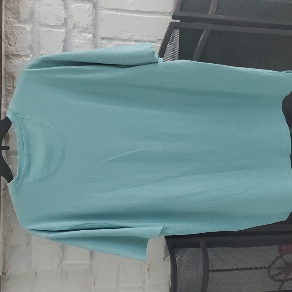 Greg Norman tee shirt In Pretty Seafoam green. Great Condition! - Picture 4 of 4